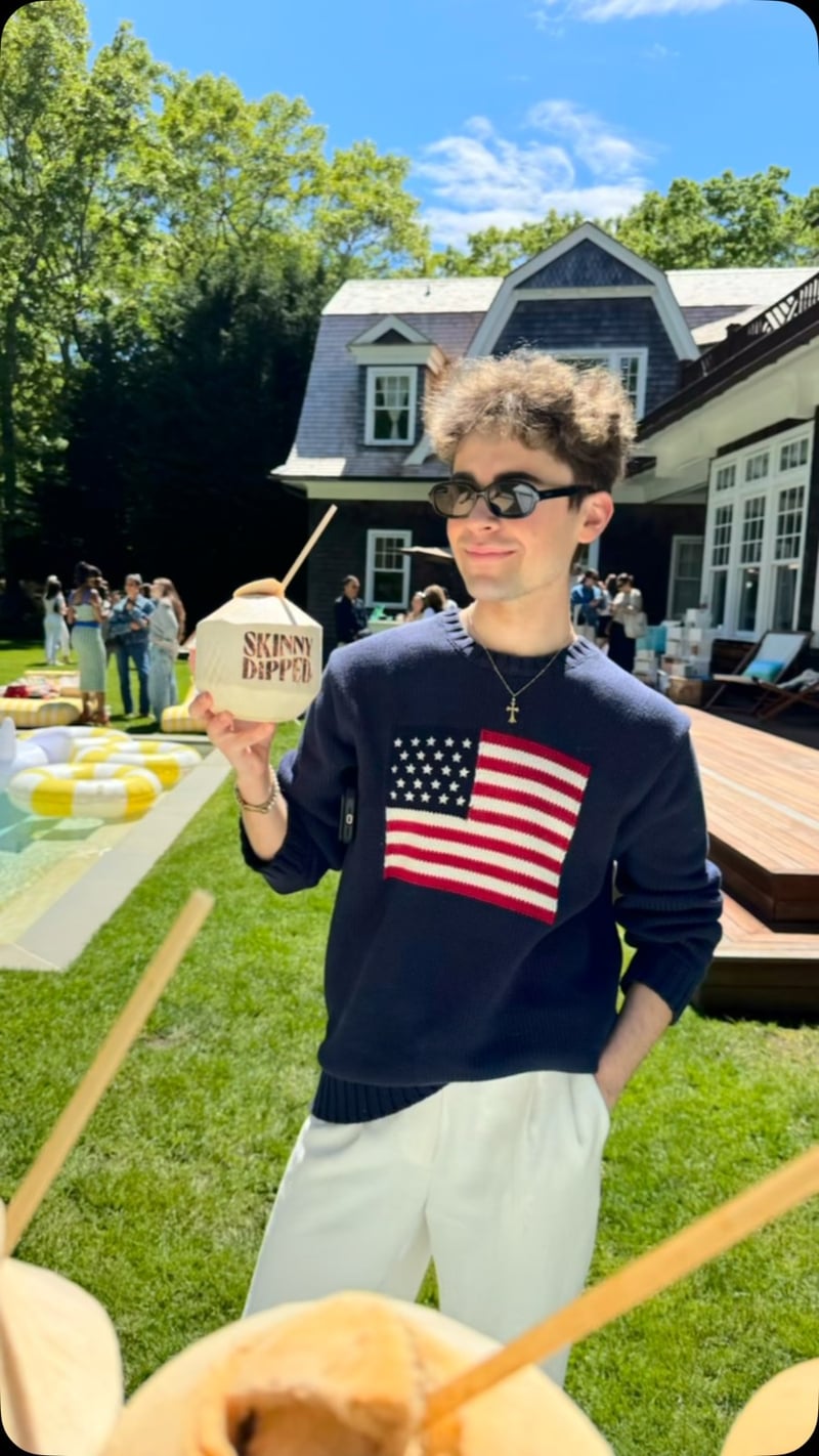 Custom-branded coconut for Skinnydipped